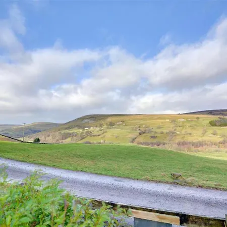 2 Bed In Oc-ds230 * Gunnerside